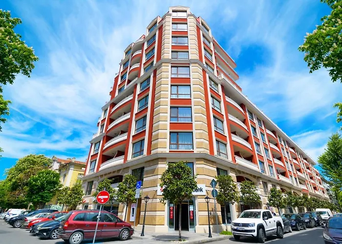 Borghese Grand Caravel Apartment Varna